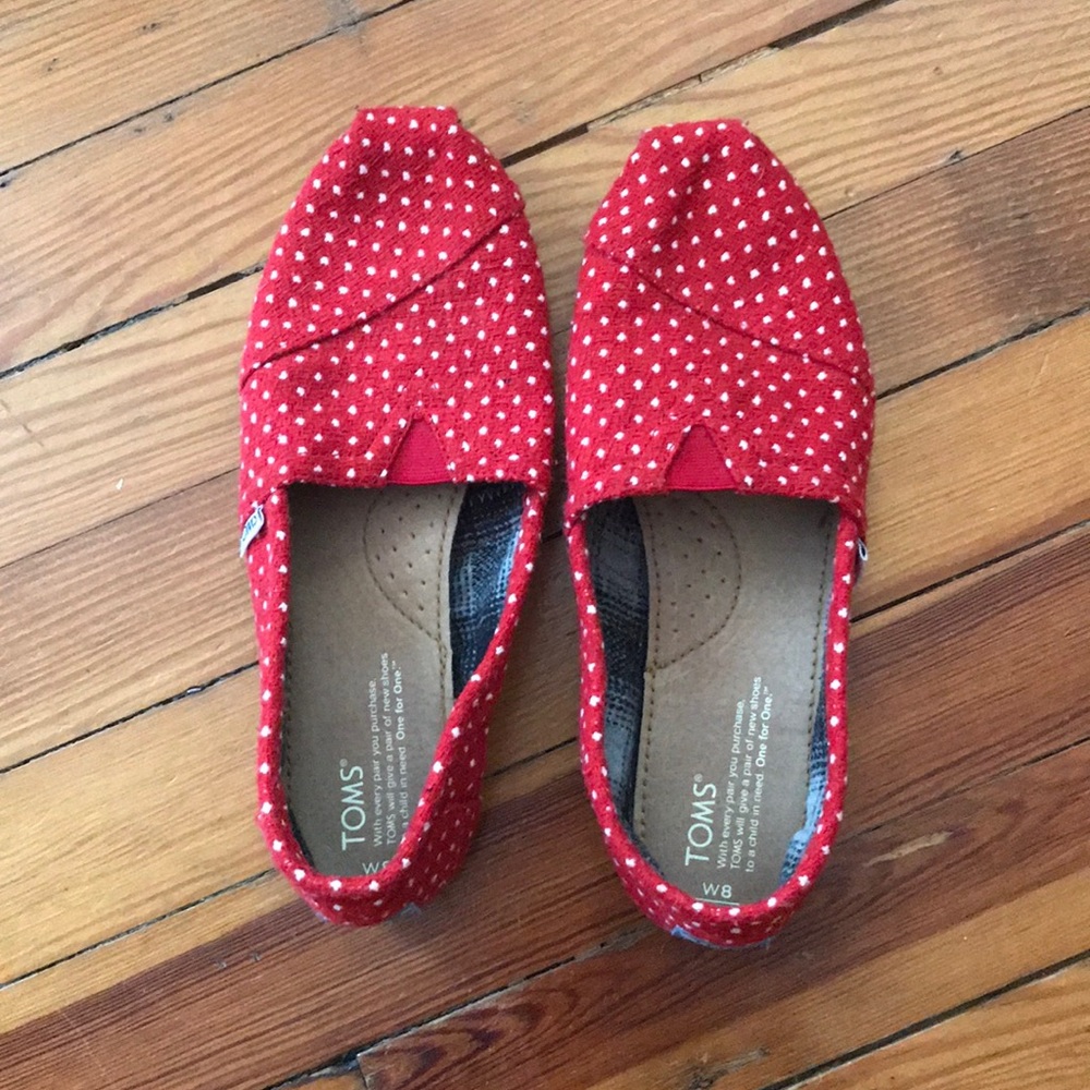 Toms
